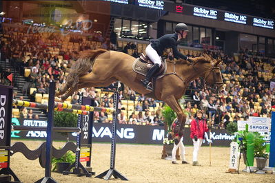 Dansk varmblod hingstekåring.
Skibby hc big tour 150cm
Nøgleord: sara appelqvist;carinosa l s