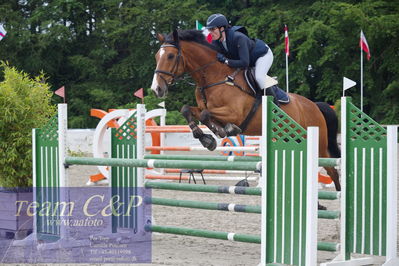 Landsstævne spring
La1  115cm
Nøgleord: lisa møller andersen;heartland prydsholm