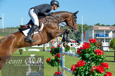 Showjumping
CSI3 Table A (238.2.1) 1.45m
Nøgleord: carl-walter fox;catalina lee