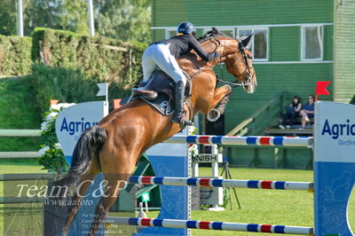 Showjumping
Derby CSI3 Table A (238.2.2) 1.50m
Nøgleord: helena lundbäck;antina v&#039;t merelsnest z