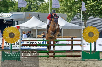 Absolut horses
youngster finale
