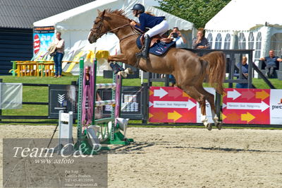 Absolut horses
youngster finale
Nøgleord: caroline knudsen;landlyst callicon