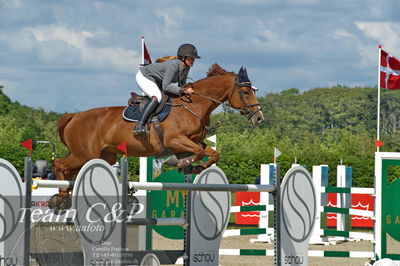 Absolut horses
2. kval. og finale Agria DRF Mesterskab U25 - S1 + S2 Springning Heste
Nøgleord: simone  hansen scherff;happy girlina gph