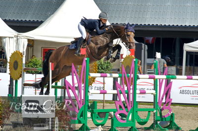 Absolut horses
2. kval. og finale Agria DRF Mesterskab U25 - S1 + S2 Springning Heste
Nøgleord: sofie yderstraede bucka;la belle