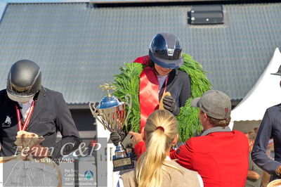 Absolut horses
2. kval. og finale Agria DRF Mesterskab U25 - S1 + S2 Springning Heste
Nøgleord: bennedikte rie truelsen;lap of honour;ceremoni