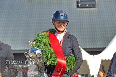 Absolut horses
2. kval. og finale Agria DRF Mesterskab U25 - S1 + S2 Springning Heste
Nøgleord: bennedikte rie truelsen;lap of honour;ceremoni