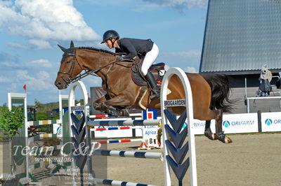 Absolut horses
S1 Springning Heste (145 cm) B1
Nøgleord: tina lund;cloi