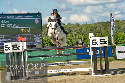 Absolut horses
S1 Springning Heste (145 cm) B1
Nøgleord: hans  ley;kong's alli