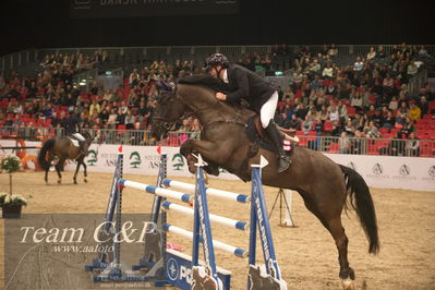 Jydske bank box
2022-03-10 csi3 medium tour 140cm
Nøgleord: christian svendgaard;haribo