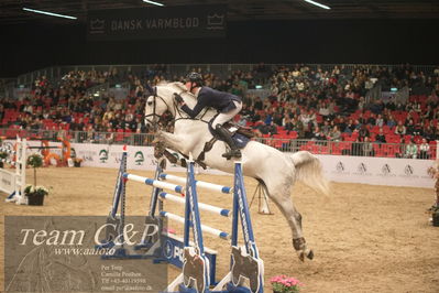 Jydske bank box
2022-03-10 csi3 medium tour 140cm
Nøgleord: alexander godsk;chila r