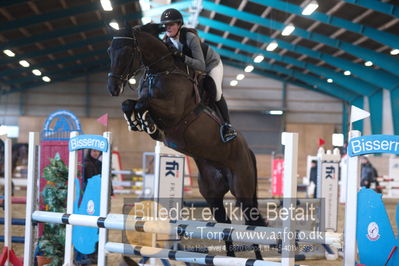 D-stævne spring pony og hest
lc1
Nøgleord: camilla mortensen;sandro girl