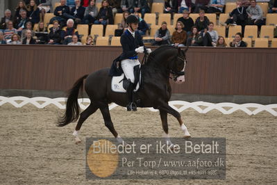 Blue Hors Dressur Festival 2018
Billeder fra stævnet
Nøgleord: daniel bachmann andersen;blue hors don olymbrio