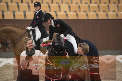 Ecco Cup finaler 2019
youngrider, u18
Nøgleord: sophia ludvigsen;safari klintgaard;lap of honour