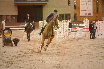 Dansk Rideforbunds Championats finaler 2018 spring
Dansk Rideforbunds Championats finaler 2018
4 års kvl
Nøgleord: bombay sapphire;charlotte schreiber