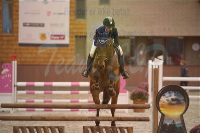 Dansk Rideforbunds Championats finaler 2018 spring
Dansk Rideforbunds Championats finaler 2018
4 års kvl
Nøgleord: kaisar de carmel z;emilie katrine høll pedersen