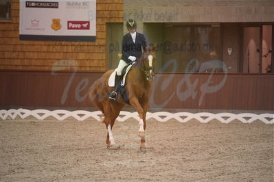 Dansk Rideforbunds Championats finaler 2019 dressur
Dansk Rideforbunds Championats finaler 2018
6 års
Nøgleord: midt-west zalando;lise ladefoged jensen