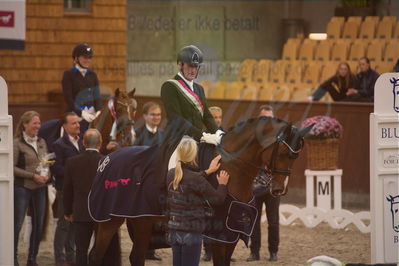 Dansk Rideforbunds Championats finaler 2019 dressur
Dansk Rideforbunds Championats finaler 2018
7 års
Nøgleord: hesselhøj donkey boy;jan møller christensen;lap of honour