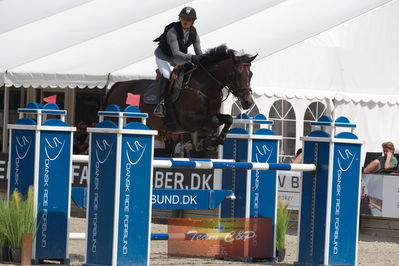 dm 2019
u18
Nøgleord: cecilie kjær;darcon II z