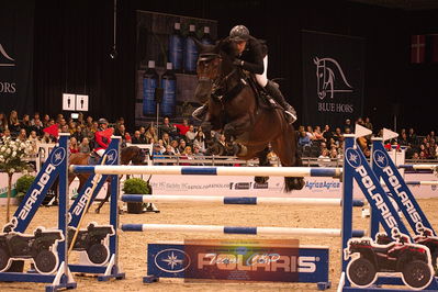 Showjumping
sci 140cm
Nøgleord: giovanni fanti;skyhorse queeny moon