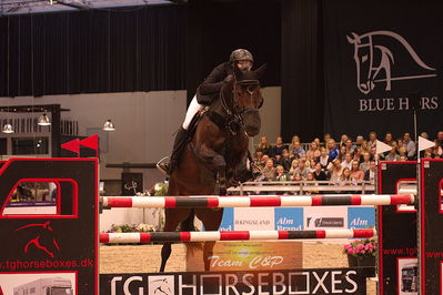 Showjumping
sci 140cm
Nøgleord: giovanni fanti;skyhorse queeny moon