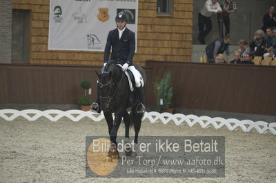 Dansk Rideforbunds Championats finaler 2018 dressur
Dansk Rideforbunds Championats finaler 2018
5 års præmie - 6års klassen
Nøgleord: andreas helgstrand;ferrari 134