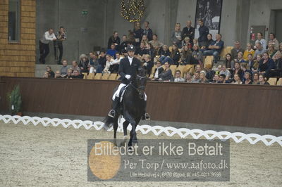 Dansk Rideforbunds Championats finaler 2018 dressur
Dansk Rideforbunds Championats finaler 2018
5 års præmie - 6års klassen
Nøgleord: andreas helgstrand;ferrari 134