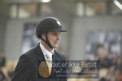 Dansk Rideforbunds Championats finaler 2018 dressur
Dansk Rideforbunds Championats finaler 2018
5 års præmie - 6års klassen
Nøgleord: andreas helgstrand;ferrari 134