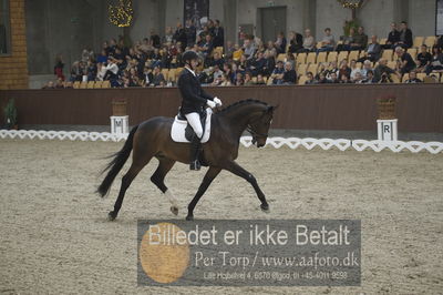 Dansk Rideforbunds Championats finaler 2018 dressur
Dansk Rideforbunds Championats finaler 2018
5 års præmie - 6års klassen
Nøgleord: lammehavens brother;henrik christensen