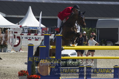 Csio3 two phsaes   140cm
Showjumping
Nøgleord: matteo checchi;alpina de rouhet