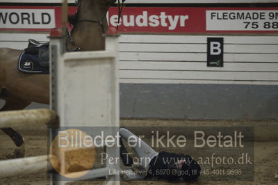 Vejle Rideklub
Sprngstævne for hest
Nøgleord: caroline skaarup marker;horatio;styrt