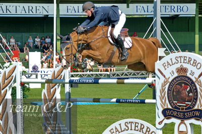 Showjumping
CSI3 Table A (238.2.1) 1.45m
Nøgleord: hendrik-jan schuttert;hertogin van de kouberg