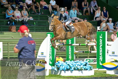 Showjumping
Folksam Open 5-åriga hästar - Final
Nøgleord: lone marie oeglen;lightning blue ws