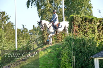 Showjumping
Derby CSI3 Table A (238.2.2) 1.50m
Nøgleord: linda heed;laurien van orshof