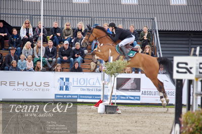Absolut horses
2. kval og finale Agria DRF Mesterskab U18 - MA2 Springning Heste (140 cm)
Nøgleord: frederik fensholt;dalvaro-w