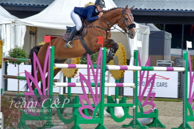 Absolut horses
2. kval. og finale Agria DRF Mesterskab U25 - S1 + S2 Springning Heste
Nøgleord: lærke olesen;bombay 36