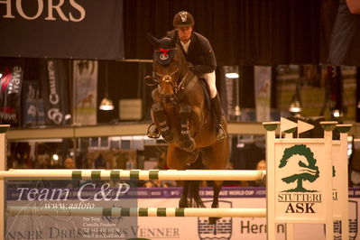 Jydske bank box
Frandsbjerg CSI2 Medium Tour (274.1.5.3) 1.40m
Nøgleord: emil hallunbaek;chalisco