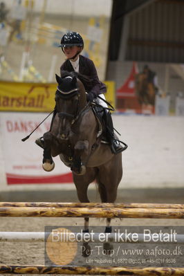 B - Stævne spring
Ponylandsstæne
Nøgleord: olivia hundborg dresler;lakefield stormy