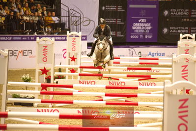 Showjumping
højdespring, hoghjumping
Nøgleord: michael aabo;caprice de dieu