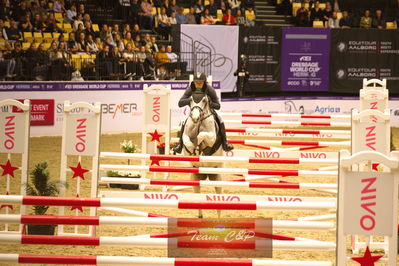 Showjumping
højdespring, hoghjumping
Nøgleord: michael aabo;caprice de dieu