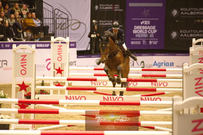 Showjumping
højdespring, hoghjumping
Nøgleord: ameen elmaghraby;velwet queen