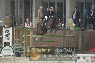 Dansk Rideforbunds Championats finaler 2018
Dansk Rideforbunds Championats finaler 2018 spring 6års.
Nøgleord: syvhøjegårds fi fi;katrine højholt