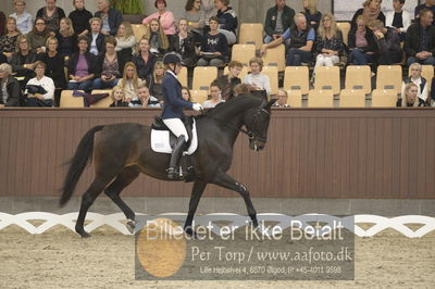 Dansk Rideforbunds Championats finaler 2018 dressur
Dansk Rideforbunds Championats finaler 2018
5 års præmie - 6års klassen
Nøgleord: hove's tatiana;line høst johansen