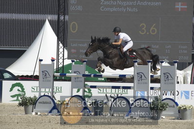 Csio3 two phsaes   140cm
Showjumping
Nøgleord: zascha n andreasen;completely nuts